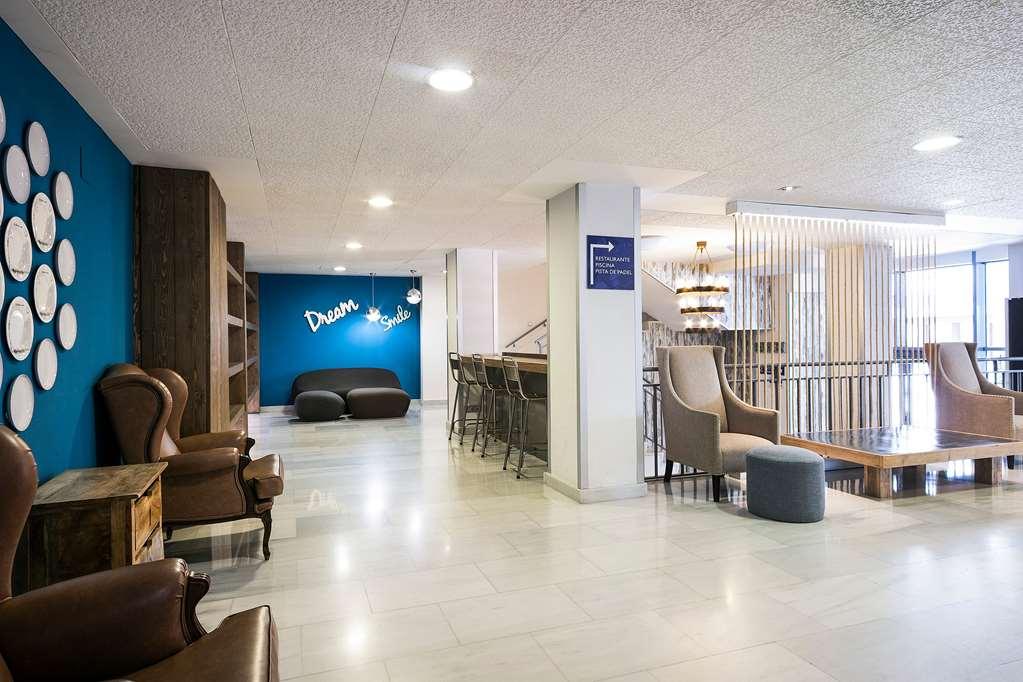 Tryp Airport Aparthotel Madrid