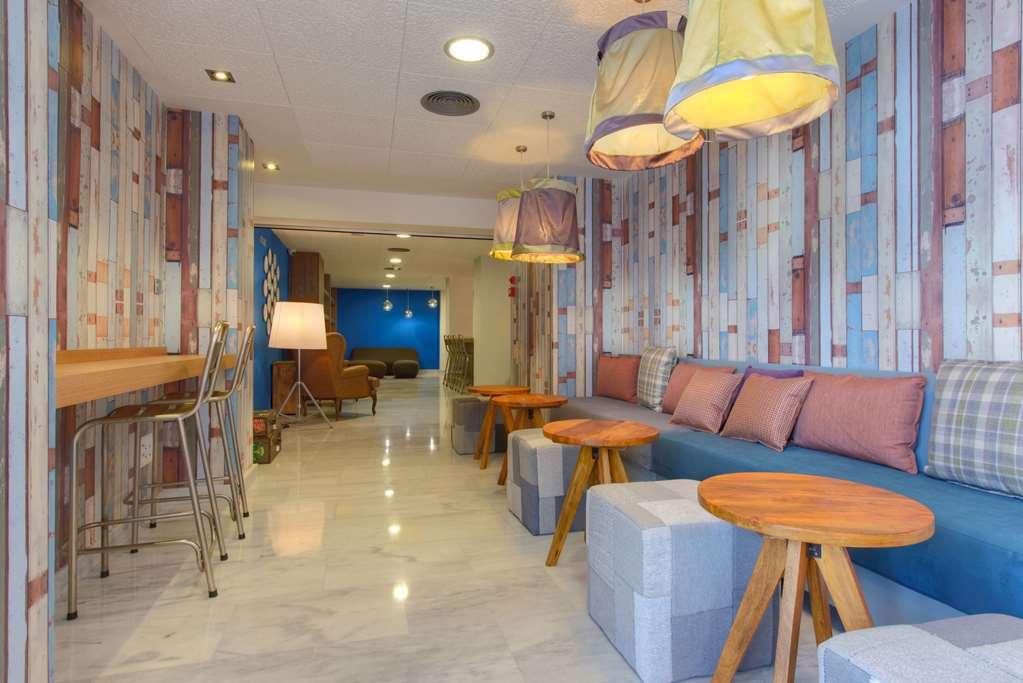 Apartahotel Tryp Airport *