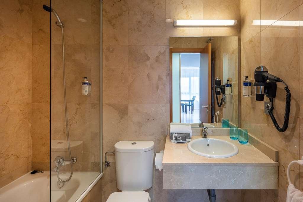 Tryp Airport Apartahotel