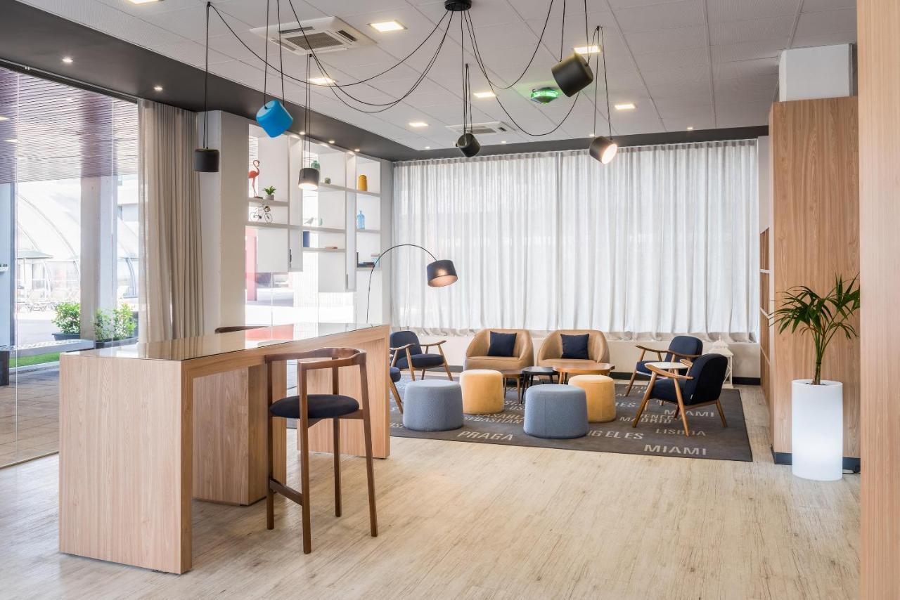Tryp Airport Apartahotel