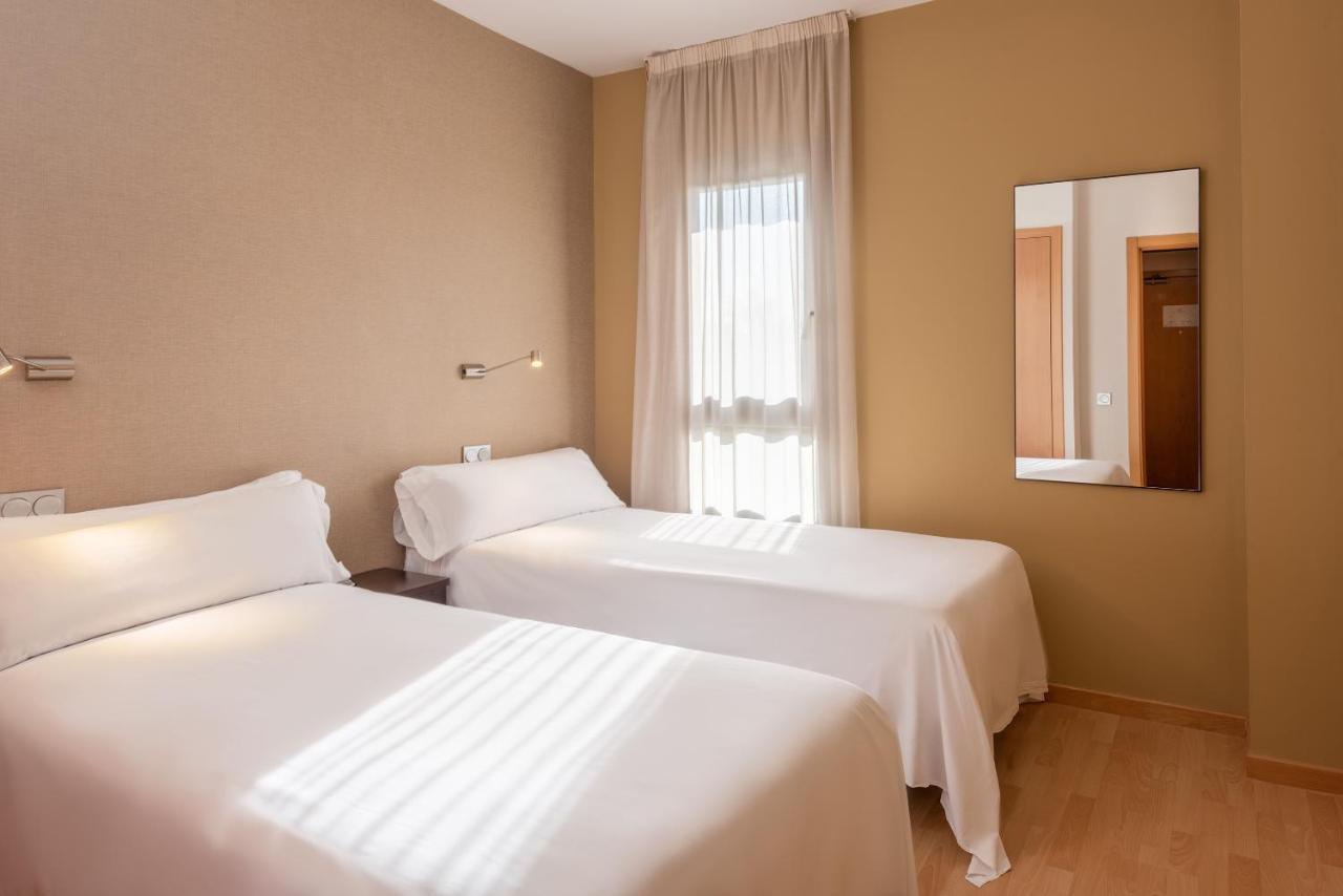 Tryp Airport *